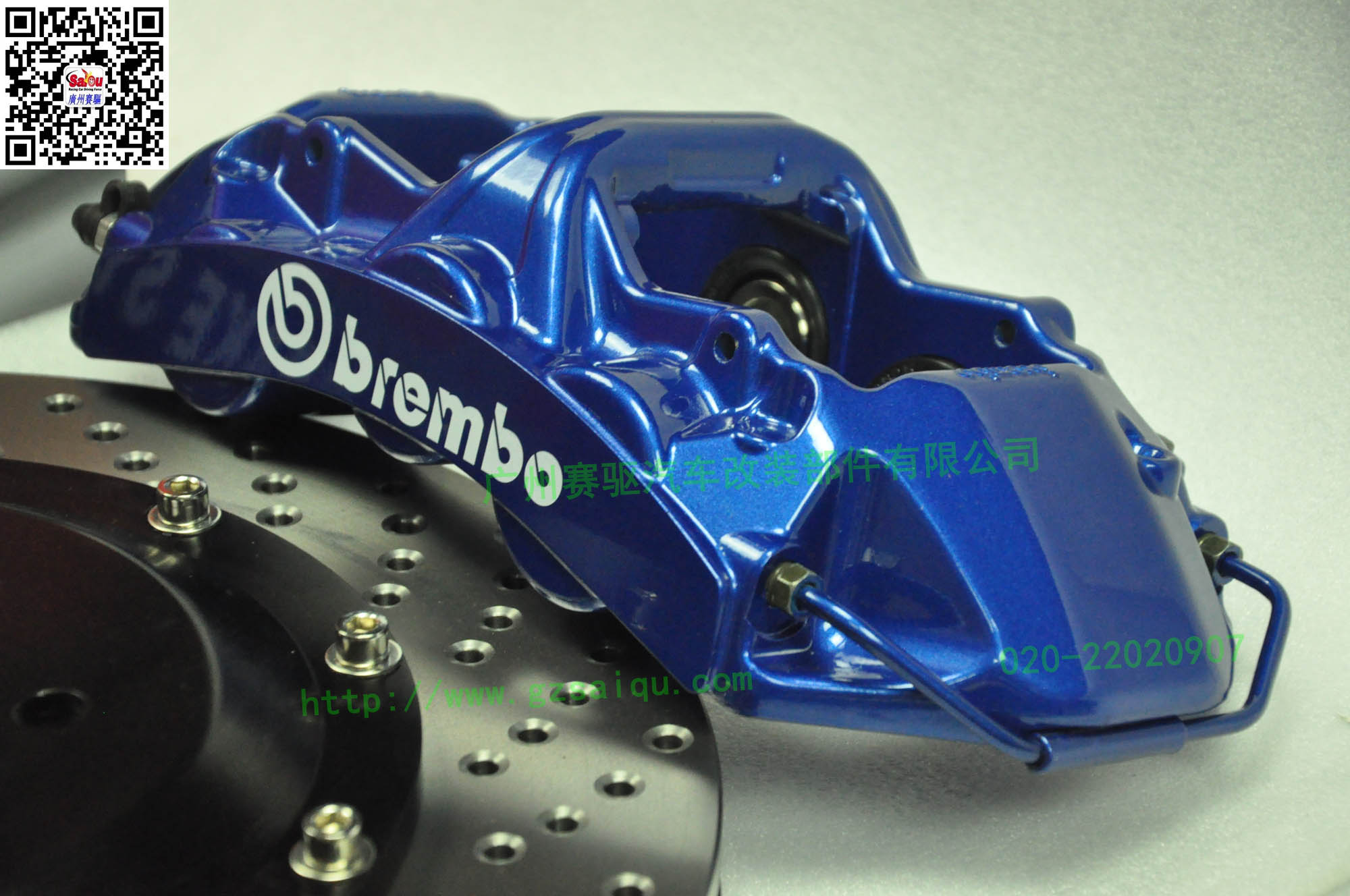 蓝色Brembo六活塞套件提升制动性能
