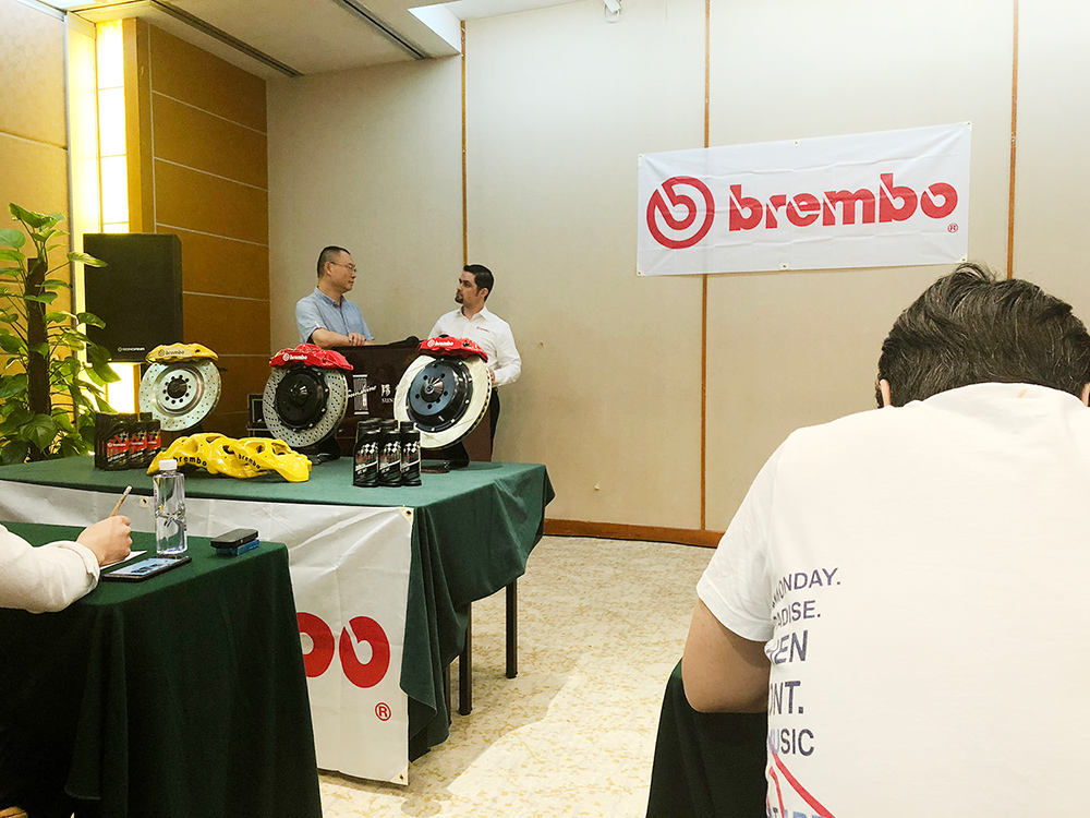 广州赛驱有幸受邀参加意大利brembo举办的产品培训